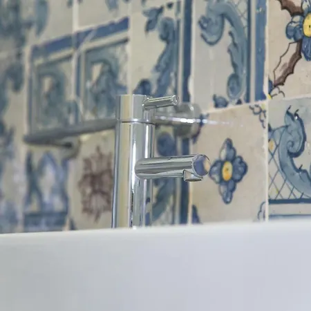 Tiles Of Sao Paulo * Lissabon